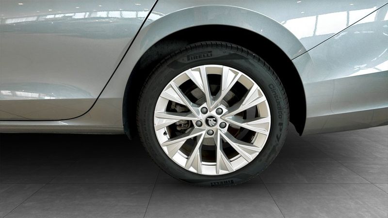 Skoda Superb bild 6
