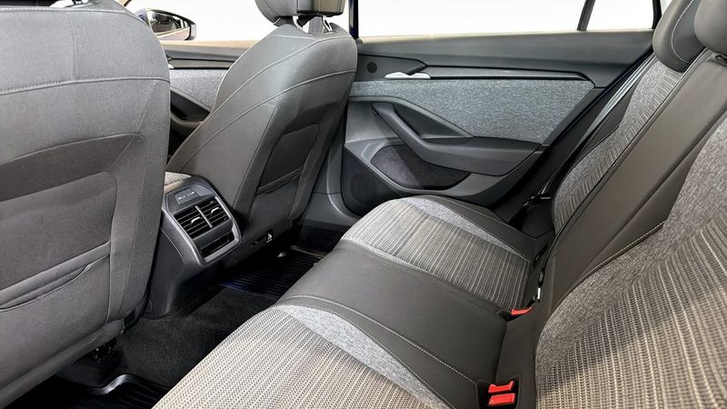 Skoda Superb bild 12