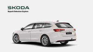 Skoda Superb bild 2