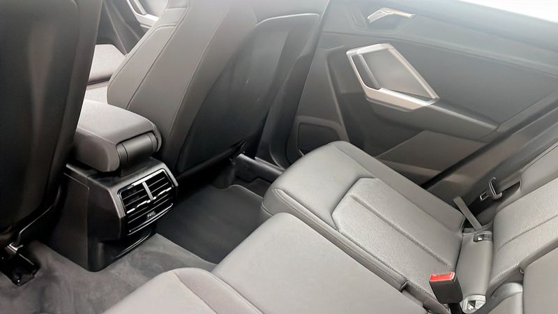 Audi Q3 bild 11