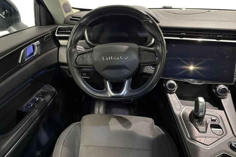 Lynk & Co 01 bild 11