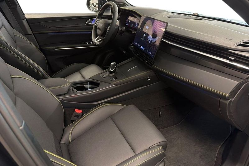 Lynk & Co 01 bild 7