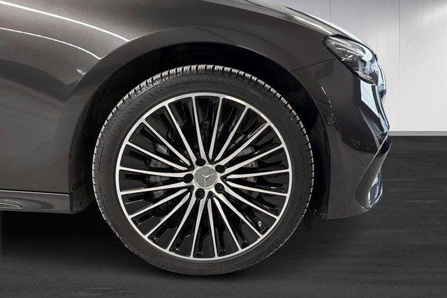 Mercedes E300 bild 6
