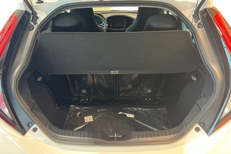 Toyota Aygo X bild 12