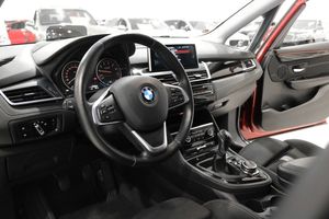 BMW 218 bild 9