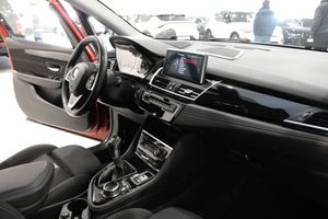 BMW 218 bild 11