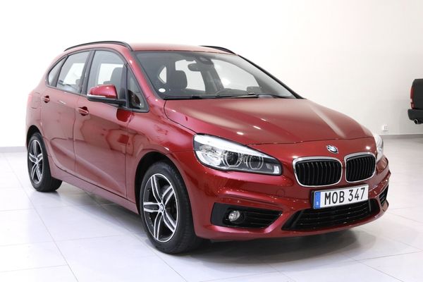 BMW 218 i Active Tourer Sport line / Drag / Head-up / Keyless - 2015