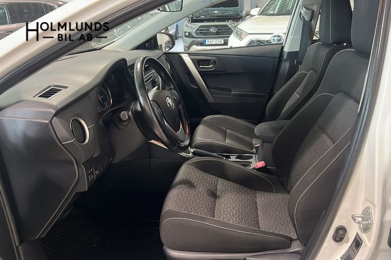 Toyota Auris bild 6