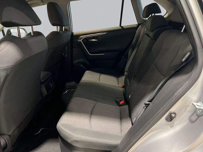 Toyota RAV4 bild 11