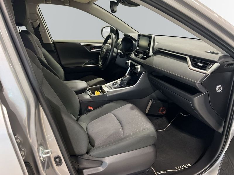 Toyota RAV4 bild 6