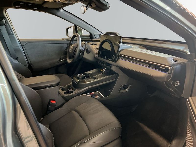 Toyota C-HR+ bild 6
