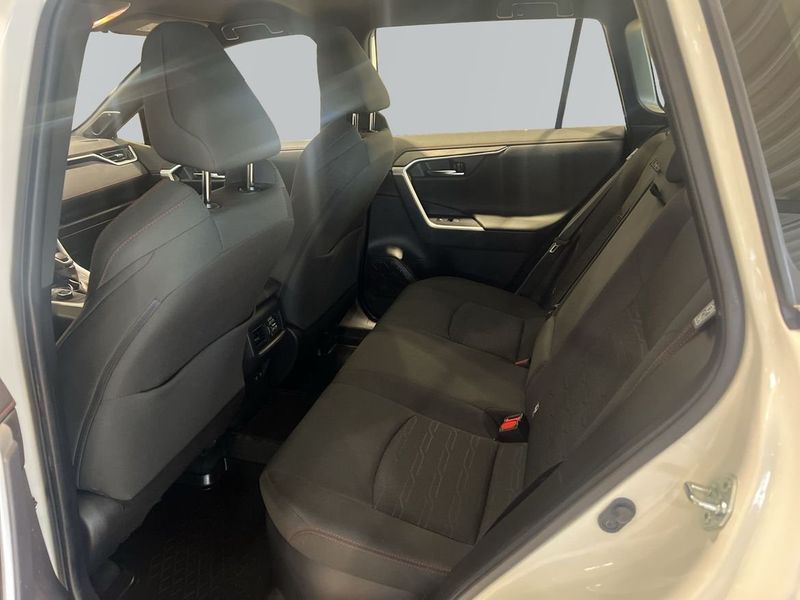 Toyota RAV4 bild 11