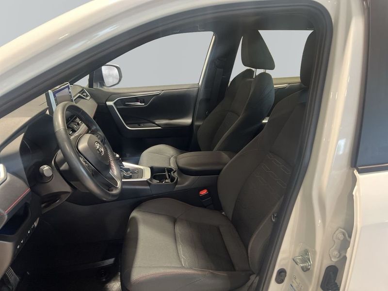 Toyota RAV4 bild 12