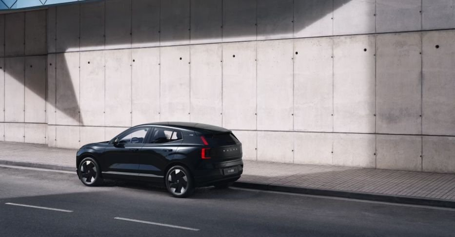 Volvo EX30