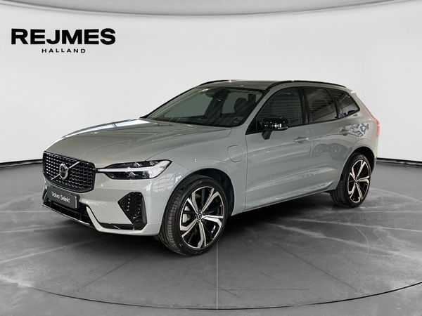 Volvo XC60 T6 Plus Dark Edition | 21" | H/K | HUD | Dragkrok - 2025