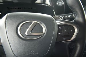 Lexus NX bild 13