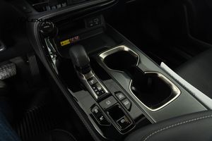 Lexus NX bild 14
