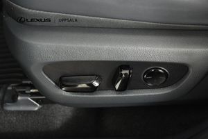 Lexus NX bild 12
