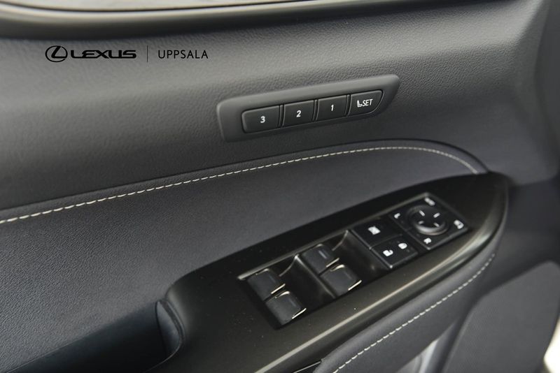 Lexus NX bild 11