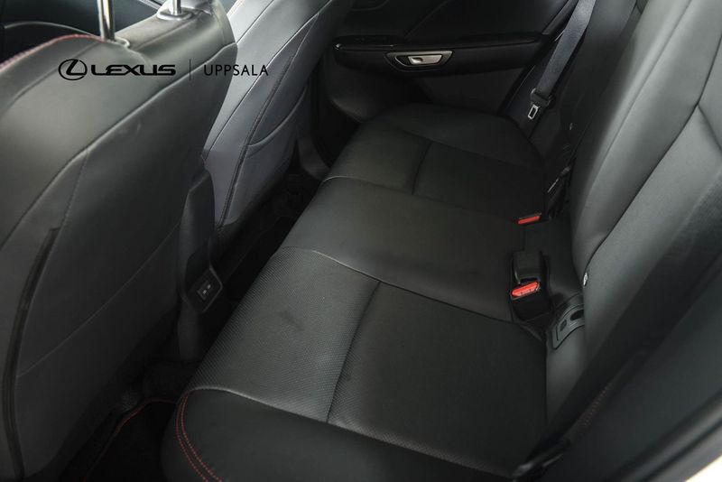 Lexus LBX bild 7