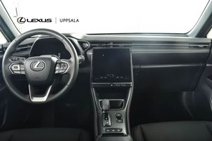 Lexus LBX bild 8