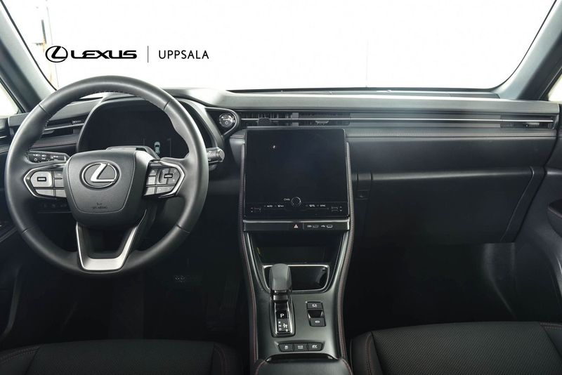 Lexus LBX bild 8
