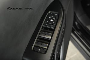 Lexus RZ bild 11