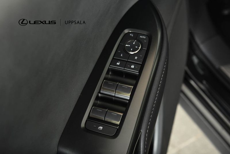 Lexus RZ bild 11