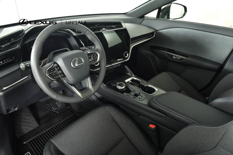 Lexus RZ bild 6