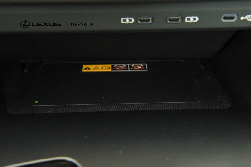 Lexus RZ bild 15