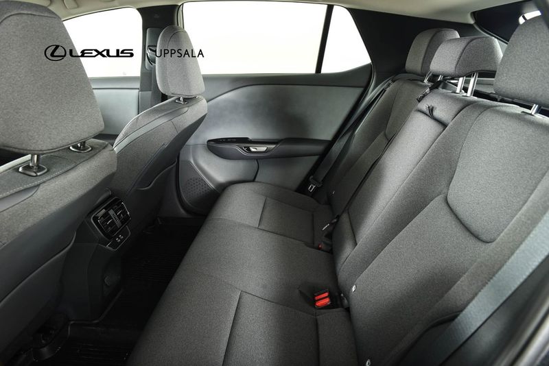 Lexus RZ bild 9