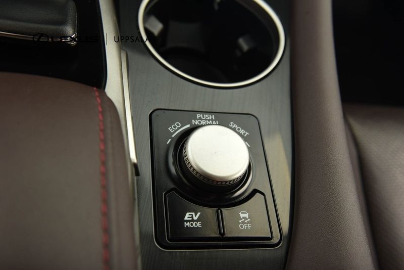 Lexus RX bild 21