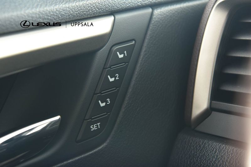 Lexus RX bild 14