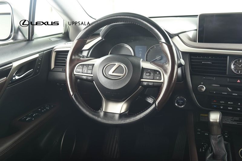 Lexus RX bild 9
