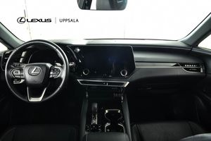 Lexus RX bild 8