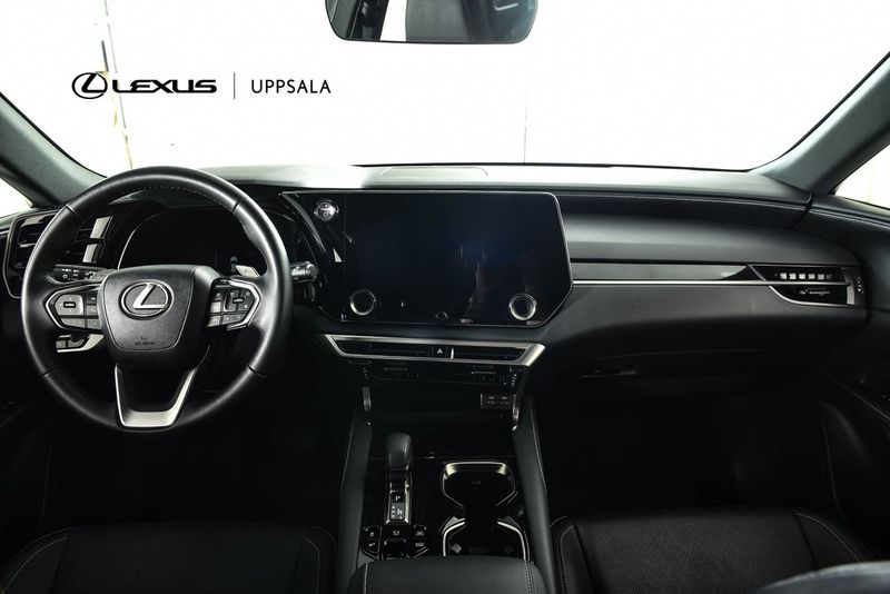 Lexus RX bild 8