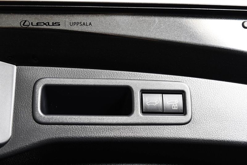 Lexus RX bild 20
