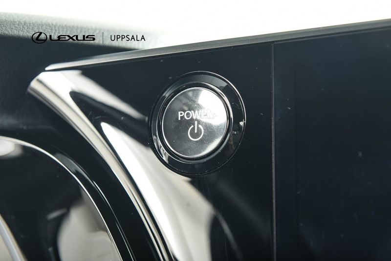 Lexus RX bild 15