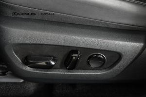 Lexus RX bild 13