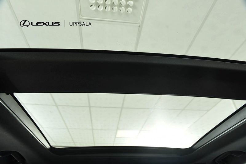 Lexus RX bild 9