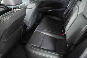 Lexus RX bild 7