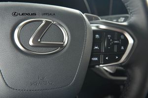 Lexus RX bild 13