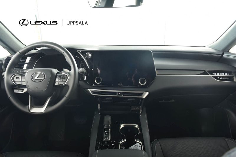 Lexus RX bild 8