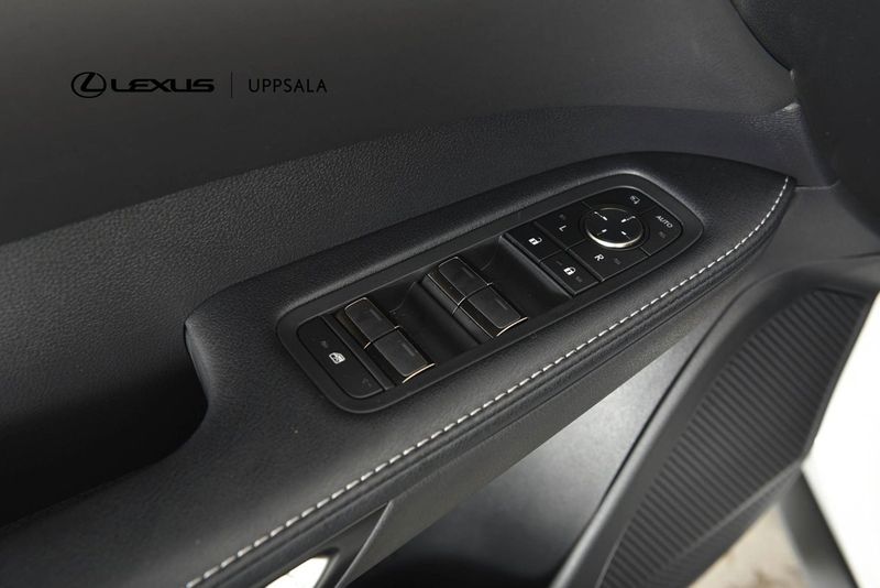 Lexus RX bild 11