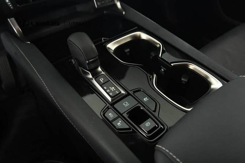 Lexus RX bild 15