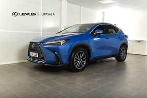 Lexus NX bild 1