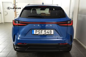 Lexus NX bild 4