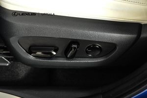 Lexus NX bild 12