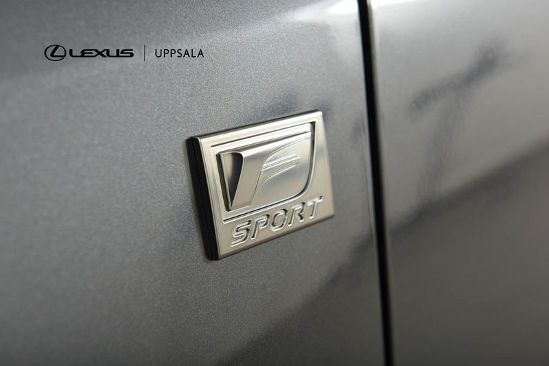 Lexus RX bild 24