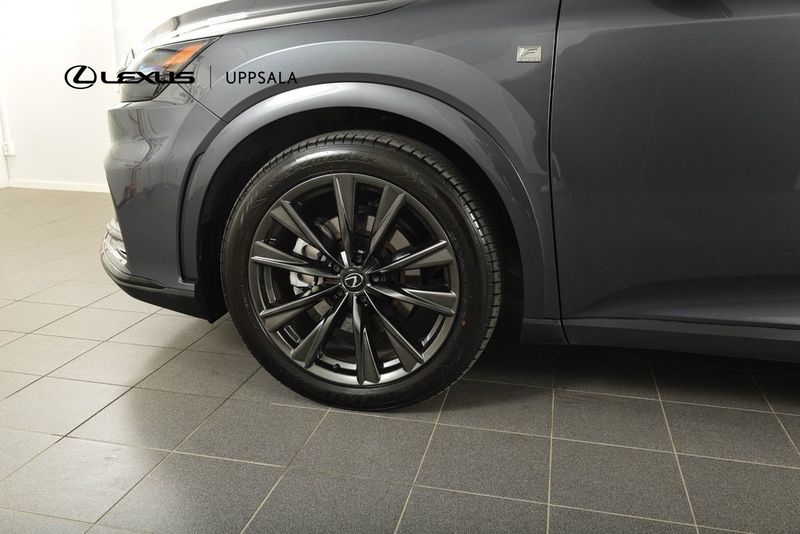Lexus RX bild 23